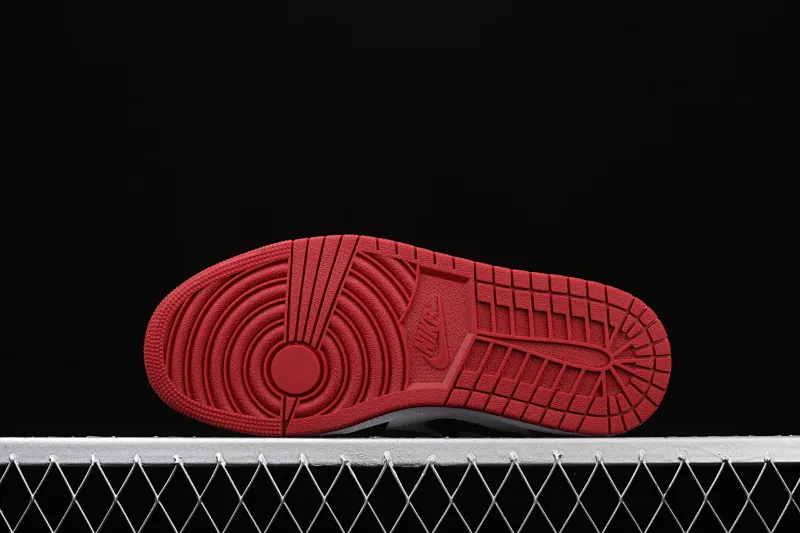 All Categories Air Jordan Jordan Series Basketball Shoes Air Jordan 1 Low New Version Air Jordan 1 Low AJ1 Joe 1 Low Top Leather Black Toe 553558-116